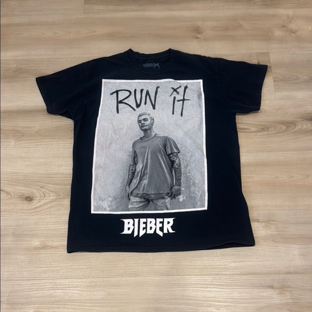 Purpose Tour Justin Bieber Medium Black Graphic T-Shirt